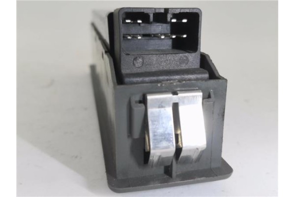 Recambio de mando elevalunas delantero izquierdo para suzuki vitara (se/sf/et) 2.0 v6 largo superlujo referencia OEM IAM 3799056