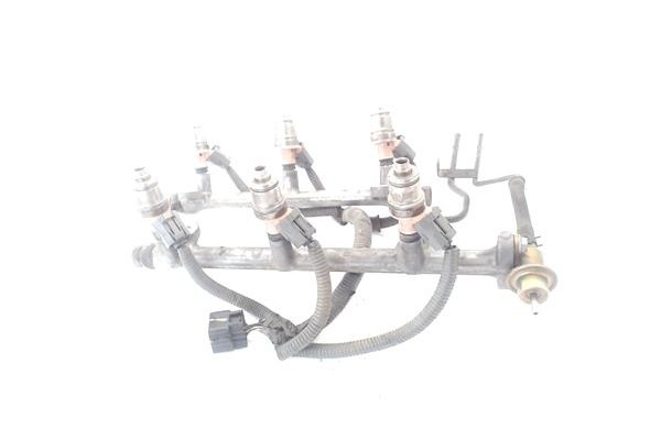 Recambio de rampa inyectora para suzuki vitara (se/sf/et) 2.0 v6 largo superlujo referencia OEM IAM 1586578 1855078 