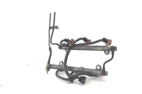 Recambio de rampa inyectora para suzuki vitara (se/sf/et) 2.0 v6 largo superlujo referencia OEM IAM 1586578 1855078 