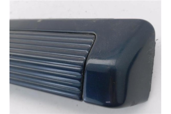 Recambio de maneta exterior porton para suzuki vitara (se/sf/et) 2.0 v6 largo superlujo referencia OEM IAM 8285062A01  