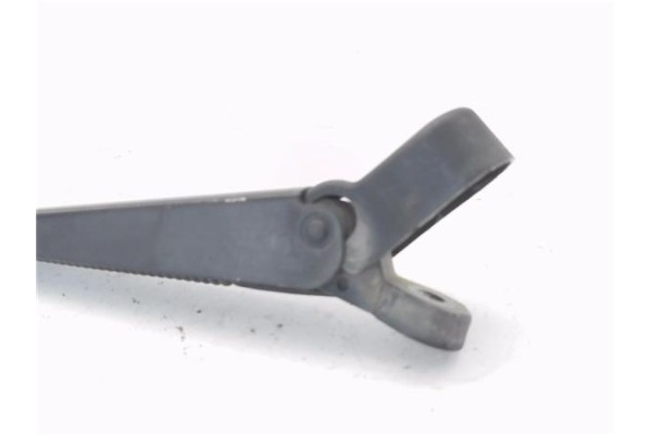 Recambio de brazo limpiaparabrisas trasero para suzuki vitara (se/sf/et) 2.0 v6 largo superlujo referencia OEM IAM 3882161A00  