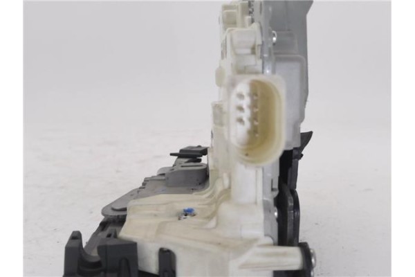 Recambio de cierre electromagnetico delantero derecho para seat altea (5p1) 1.9 tdi referencia OEM IAM 7L0839016D  
