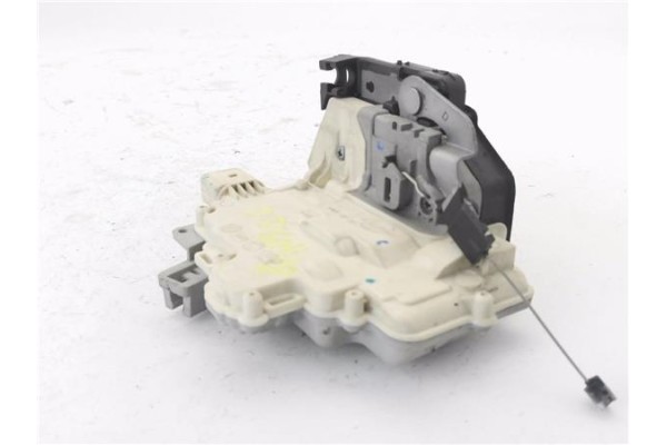 Recambio de cierre electromagnetico delantero derecho para seat altea (5p1) 1.9 tdi referencia OEM IAM 7L0839016D  