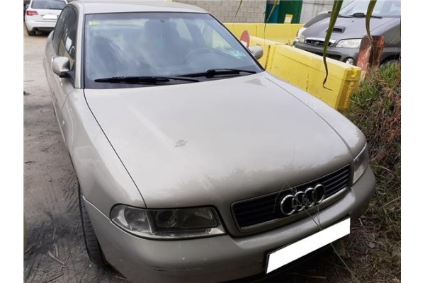 audi a4 berlina (b5) del año 2000