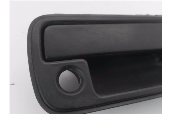 Recambio de maneta exterior delantero derecha para suzuki vitara (se/sf/et) 1.9 td largo lujo referencia OEM IAM 8281056B000  