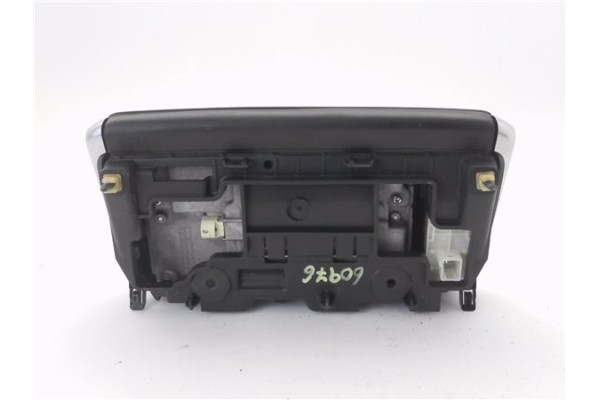 Recambio de pantalla para peugeot 208 1.2 access referencia OEM IAM 9831642480  