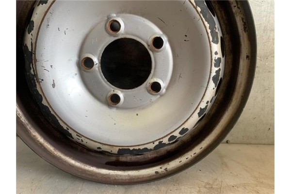 Recambio de llanta para renault master iii combi 2.3 l2h2 3,5t referencia OEM IAM 403003582R  