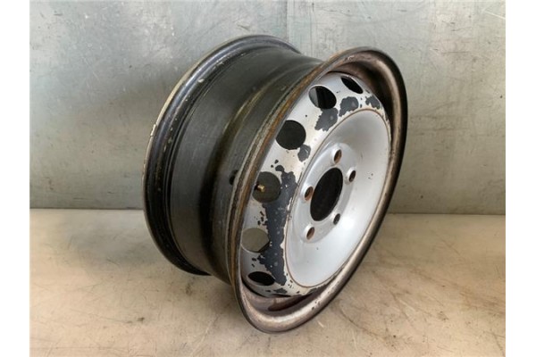 Recambio de llanta para renault master iii combi 2.3 l2h2 3,5t referencia OEM IAM 403003582R  
