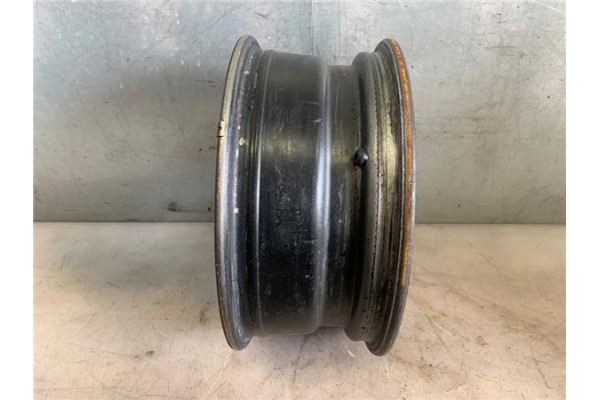 Recambio de llanta para renault master iii combi 2.3 l2h2 3,5t referencia OEM IAM 403003582R  
