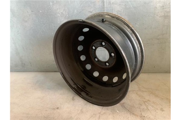 Recambio de llanta para renault master iii combi 2.3 l2h2 3,5t referencia OEM IAM 403003582R  