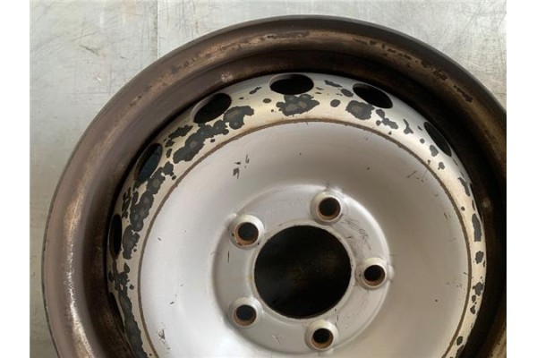 Recambio de llanta para renault master iii combi 2.3 l2h2 3,5t referencia OEM IAM 403003582R  