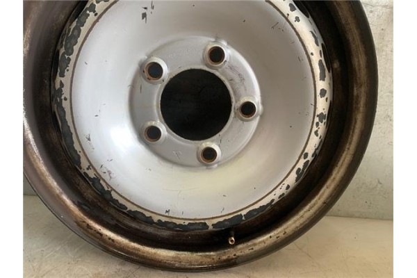 Recambio de llanta para renault master iii combi 2.3 l2h2 3,5t referencia OEM IAM 403003582R  