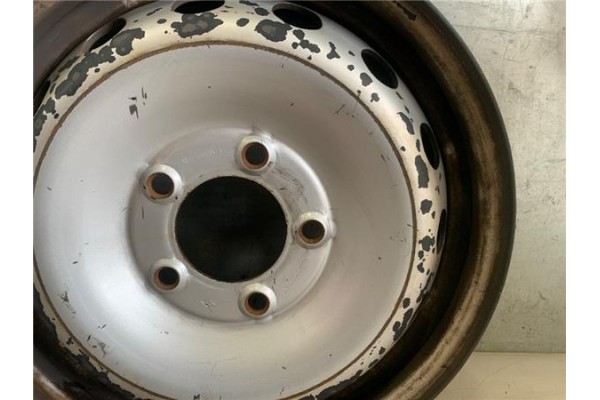 Recambio de llanta para renault master iii combi 2.3 l2h2 3,5t referencia OEM IAM 403003582R  