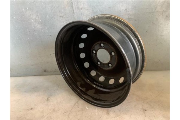 Recambio de llanta para renault master iii combi 2.3 l2h2 3,5t referencia OEM IAM 403003582R  