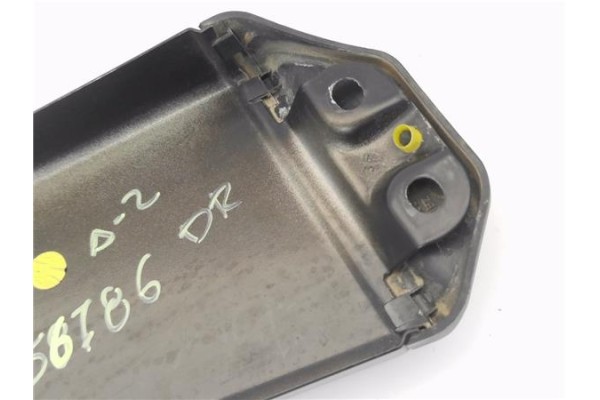 Recambio de moldura marco puerta delantero derecha para audi a2 (8z) 1.4 referencia OEM IAM 8Z0853352A03C  