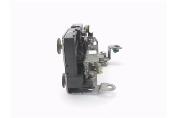 Recambio de cierre electromagnetico delantero derecho para iveco daily camión/volquete 2.8 35 - c 13 caja abierta referencia OEM