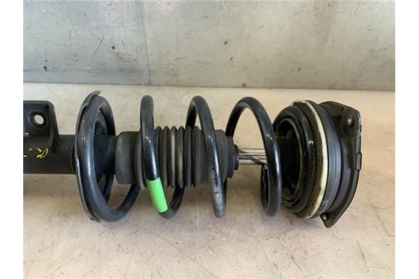 Recambio de amortiguador delantero derecho para nissan nv200 furgón 1.5 dci referencia OEM IAM E4302BJ00A  