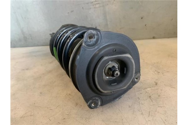 Recambio de amortiguador delantero derecho para nissan nv200 furgón 1.5 dci referencia OEM IAM E4302BJ00A  