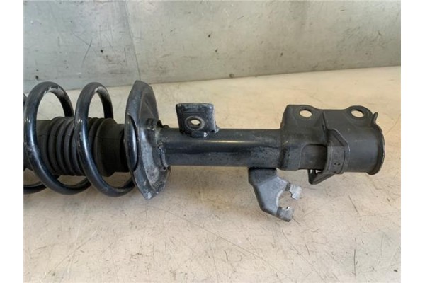 Recambio de amortiguador delantero derecho para nissan nv200 furgón 1.5 dci referencia OEM IAM E4302BJ00A  