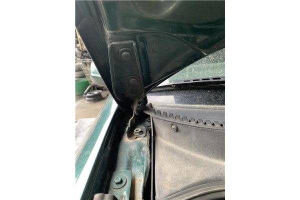 Recambio de bisagra capo derecha para seat toledo (1m2) 1.6 referencia OEM IAM 1M0823302B  