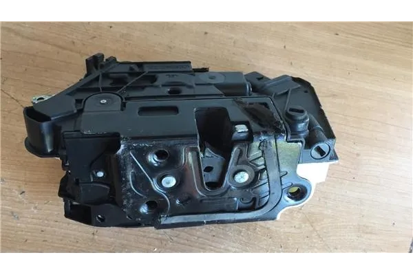 Recambio de cierre electromagnetico trasero derecho para seat ibiza berlina (6j5) 1.2 copa referencia OEM IAM 6J0839016F  