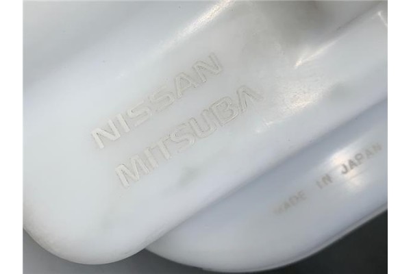 Recambio de deposito limpiaparabrisas para nissan nv200 furgón 1.5 dci referencia OEM IAM 28910BJ00A  