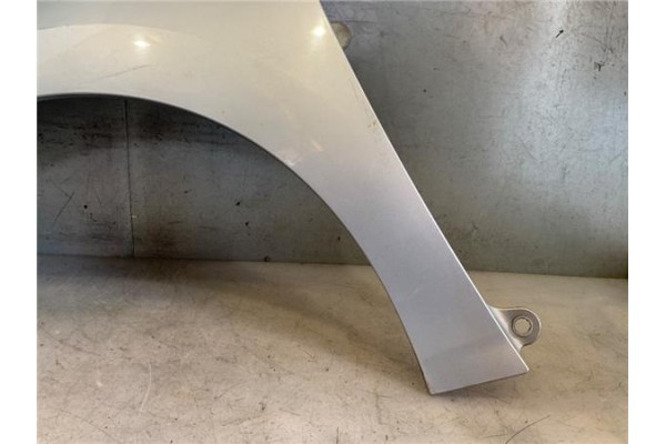 Recambio de aleta delantero izquierda para peugeot 308 1.6 confort referencia OEM IAM 9656738580  