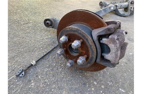 Recambio de puente trasero para toyota verso (aur2/zgr2) 2.0 d-4d referencia OEM IAM 421010F020  
