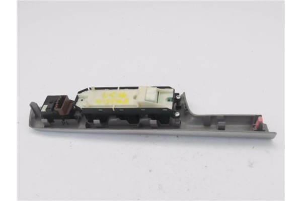 Recambio de mando elevalunas delantero izquierdo para toyota prius (nhw11) 1.5 básico referencia OEM IAM 7423247130 8404060160 