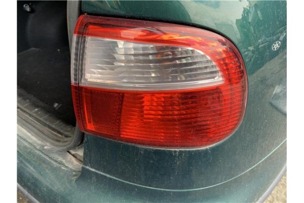 Recambio de piloto trasero derecho para seat toledo (1m2) 1.6 referencia OEM IAM 1M5945112  