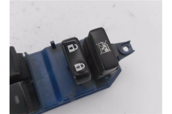 Recambio de mando elevalunas delantero izquierdo para toyota avensis cross sport (t27) 2.2 premium referencia OEM IAM 8404005020