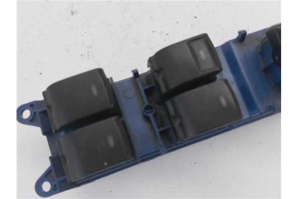 Recambio de mando elevalunas delantero izquierdo para toyota avensis cross sport (t27) 2.2 premium referencia OEM IAM 8404005020