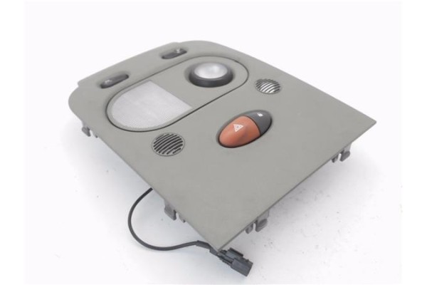 Recambio de luz delantero central techo para renault master iii combi 2.3 l2h2 3,5t referencia OEM IAM 264300010R  