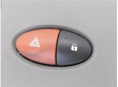 Recambio de luz delantero central techo para renault master iii combi 2.3 l2h2 3,5t referencia OEM IAM 264300010R  