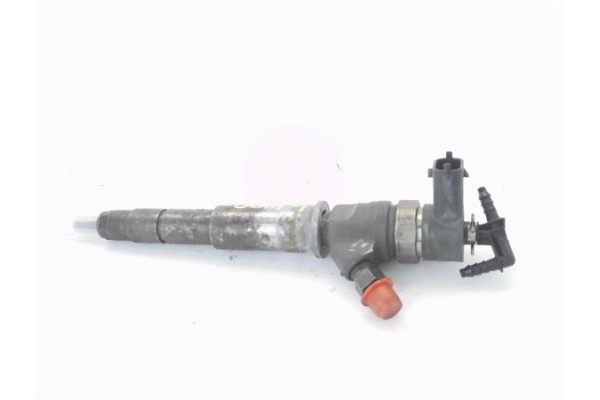 Recambio de inyector para renault master iii combi 2.3 l2h2 3,5t referencia OEM IAM 445110634  