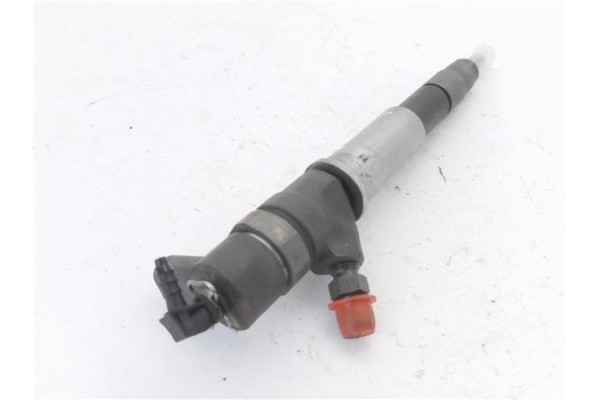 Recambio de inyector para renault master iii combi 2.3 l2h2 3,5t referencia OEM IAM 445110634  