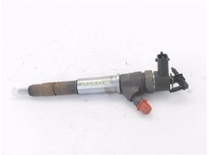 Recambio de inyector para renault master iii combi 2.3 l2h2 3,5t referencia OEM IAM 445110634  