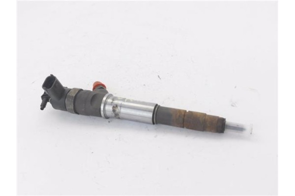 Recambio de inyector para renault master iii combi 2.3 l2h2 3,5t referencia OEM IAM 445110634  
