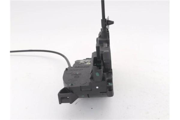 Recambio de cierre electromagnetico delantero derecho para renault master iii combi 2.3 l2h2 3,5t referencia OEM IAM 805020009R 