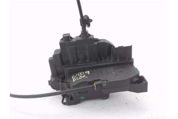 Recambio de cierre electromagnetico delantero derecho para renault master iii combi 2.3 l2h2 3,5t referencia OEM IAM 805020009R 