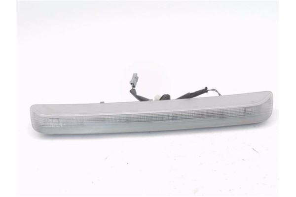 Recambio de luz central de freno para toyota avensis cross sport (t27) 2.2 premium referencia OEM IAM 8157005110  