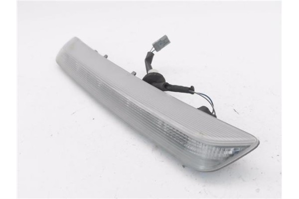 Recambio de luz central de freno para toyota avensis cross sport (t27) 2.2 premium referencia OEM IAM 8157005110  