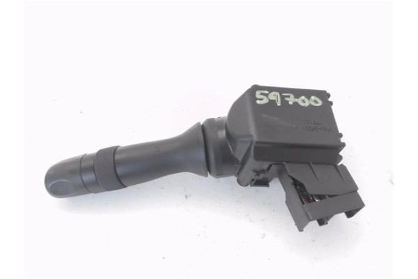 Recambio de mando limpiaparabrisas para toyota avensis cross sport (t27) 2.2 premium referencia OEM IAM 0519017F381  