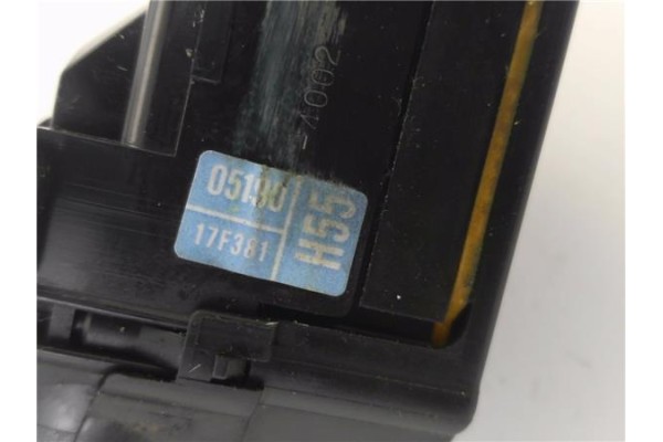 Recambio de mando limpiaparabrisas para toyota avensis cross sport (t27) 2.2 premium referencia OEM IAM 0519017F381  