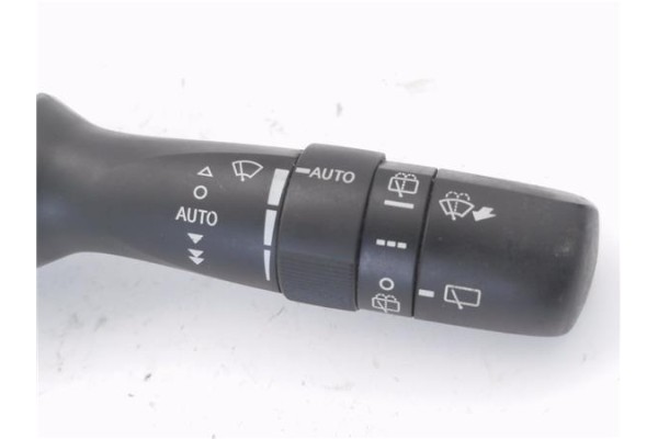 Recambio de mando limpiaparabrisas para toyota avensis cross sport (t27) 2.2 premium referencia OEM IAM 0519017F381  