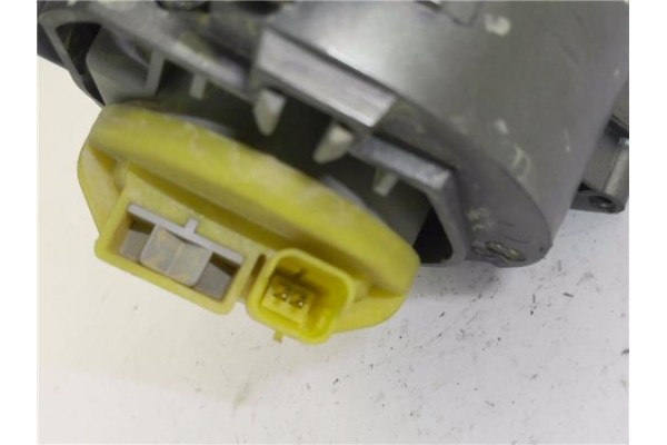 Recambio de faro antiniebla derecho para peugeot partner tepee 1.6 premium referencia OEM IAM 96850256 96850221 