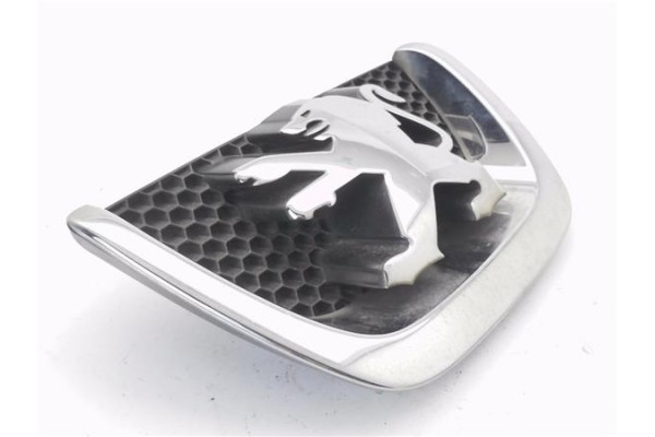 Recambio de rejilla capo para peugeot partner tepee 1.6 premium referencia OEM IAM 96864156  