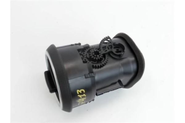 Recambio de conducto ventilacion derecho para audi a3 (8p1) 2.0 fsi ambiente referencia OEM IAM 8P0820901A  