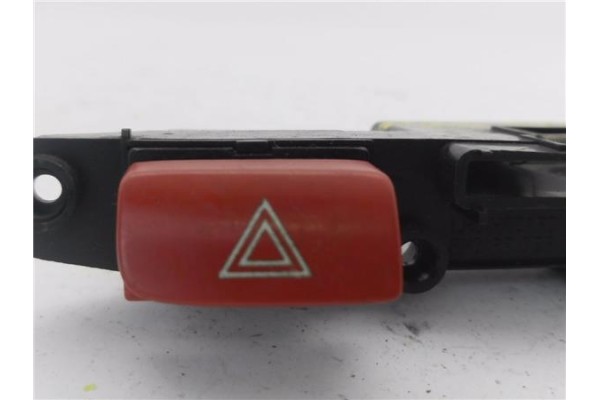 Recambio de interruptor luces emergencia para kia rio (jb) 1.5 crdi active referencia OEM IAM 937001G000  