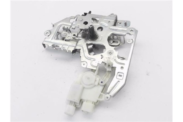 Recambio de cerradura puerta corredera derecha para renault master iii combi 2.3 l2h2 3,5t referencia OEM IAM 8200766631L  